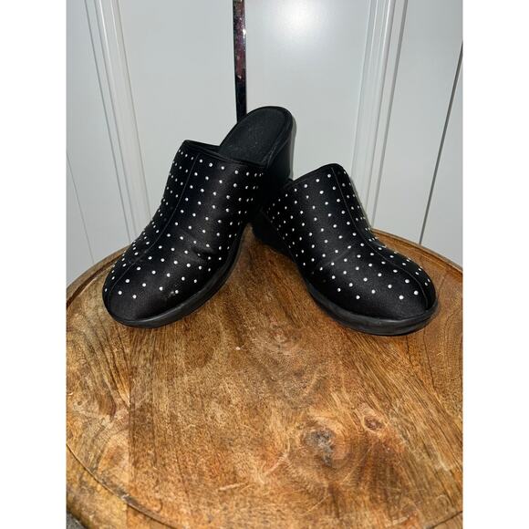 Women's Black Studded  Mules Size‎ 10 Casual Chic Flats - Picture 1 of 7